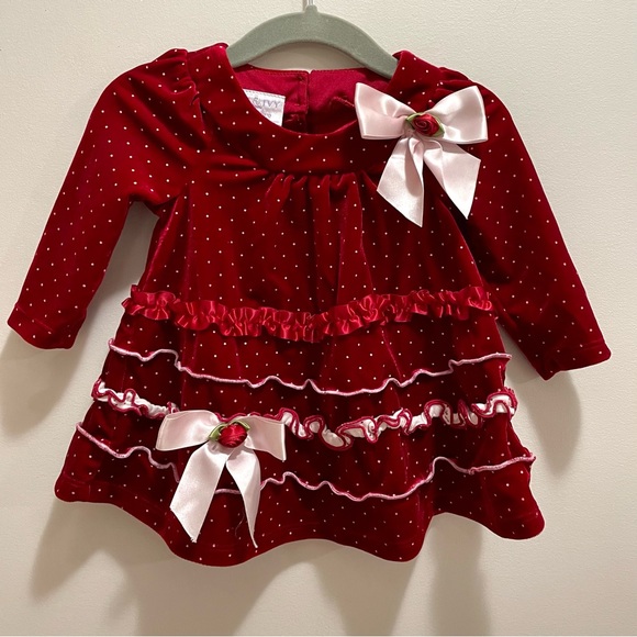 Red Velvet Dress 6-9 months ♥️ - Picture 1 of 2